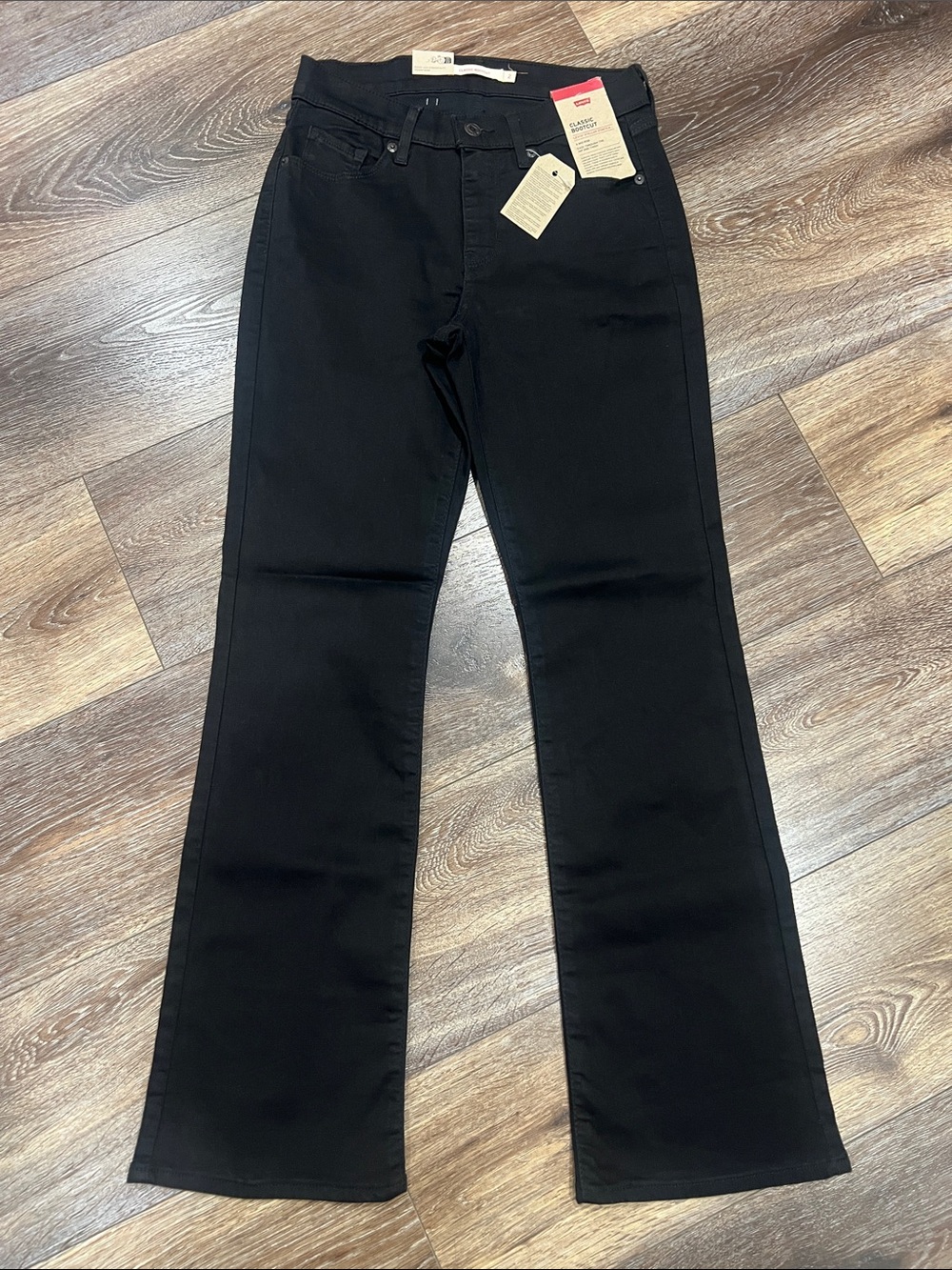 NWT LEVI’S Black Classic Bootcut Stellar Stretch Mid Rise Denim Jeans 🖤 - Picture 5 of 9